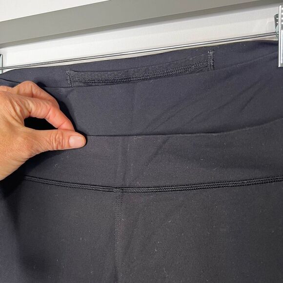 Lululemon Black Crop Angle Hem Double Waist Band Athletic Pants - Picture 2 of 11
